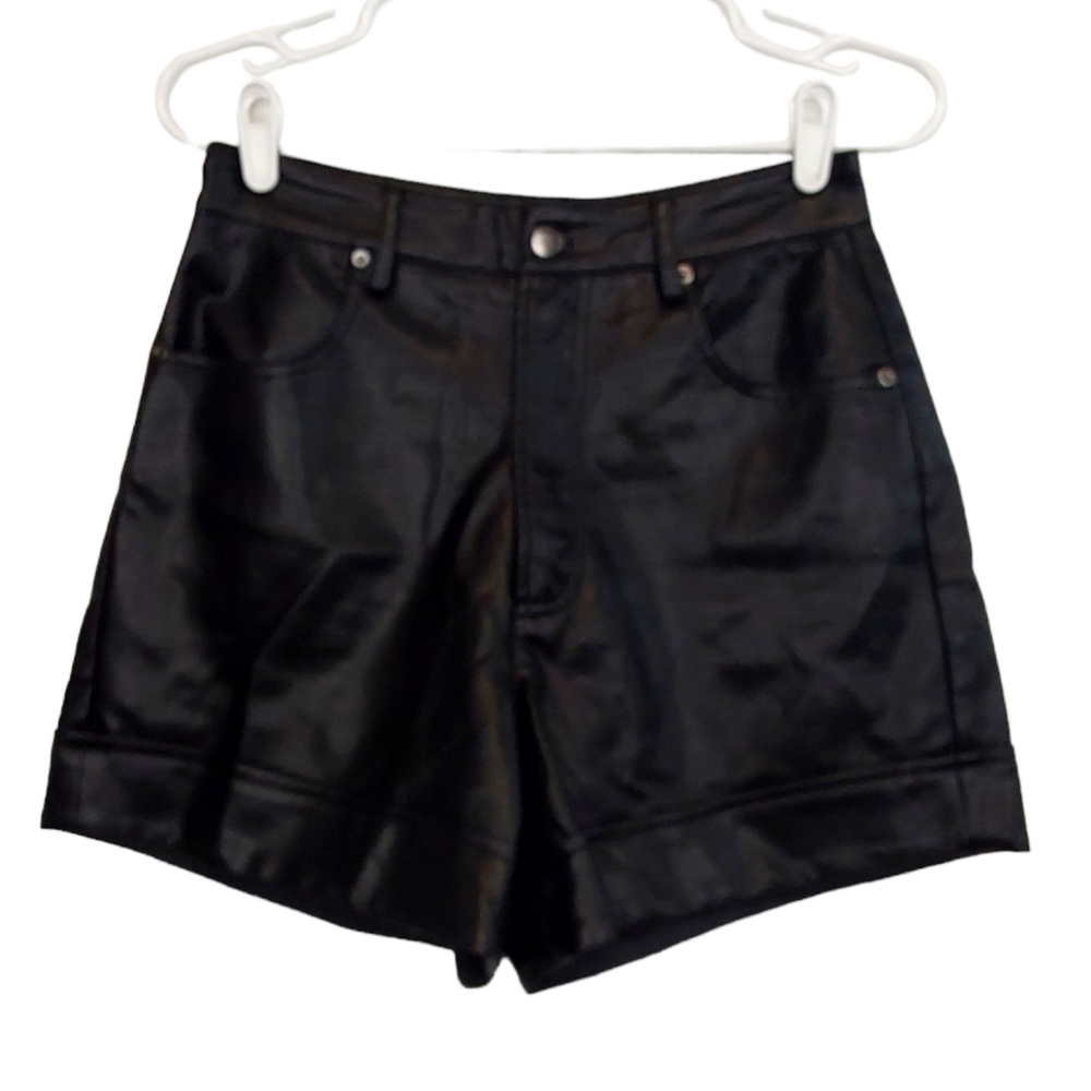 Olivaceous nati Leather Shorts